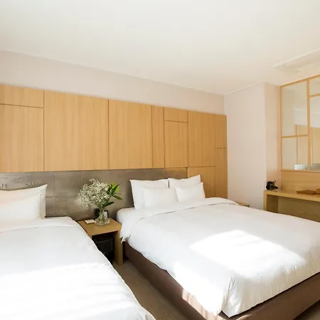 Hotel Nafore-3