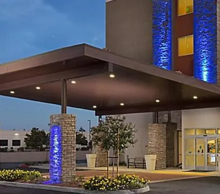 Holiday Inn Express Visalia-Sequoia Gateway Area By Ihg-2