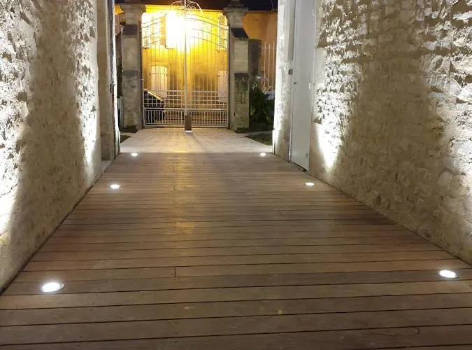 Apart hotel: Au Loup Historic Apartments
