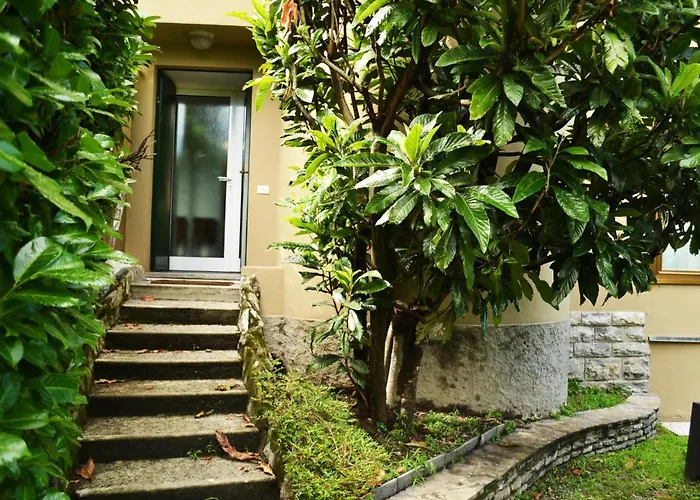 La villa: Luxury Villa In Como Lake