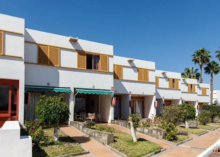 Hotel cerca del colegio: Las Brisas