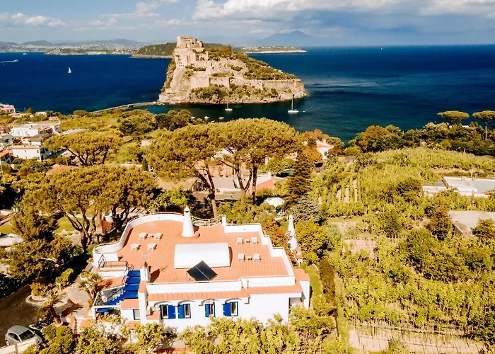 Hotel with Tennis: Villa Livia