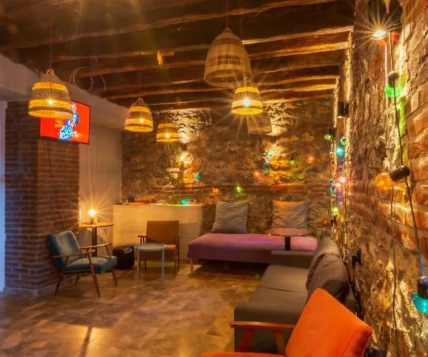 Hotel near College: Old Town Hostel Ohrid