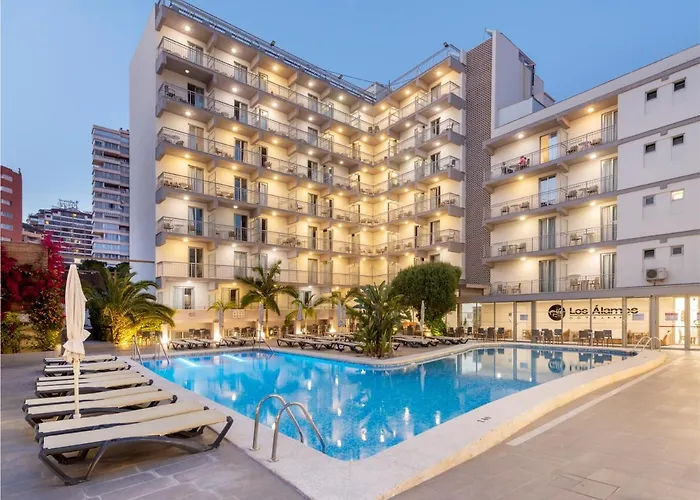 Hotel com piscina: Los Álamos