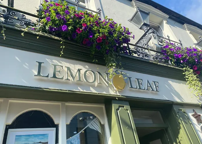  Lemon Leaf Café Bar&Townhouse