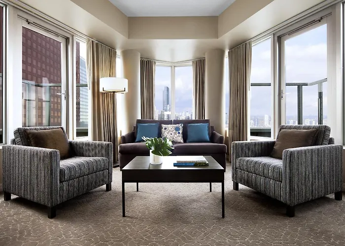 One King West Hotel And Residence