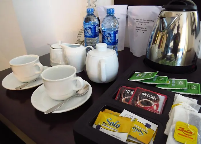Cheap hotels Chapelton House