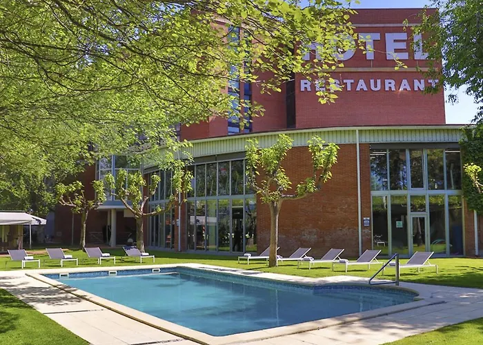 Hotel con piscina: Ciutat De Granollers