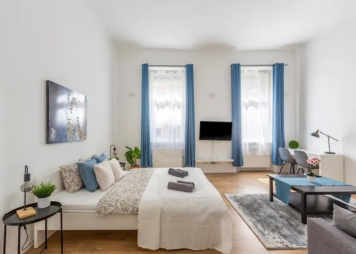 Exclusive Central Home With Sauna Next To The New York Café