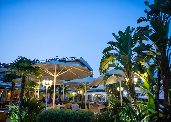 Zelfbediening: Gran Hotel Guadalpin Banus