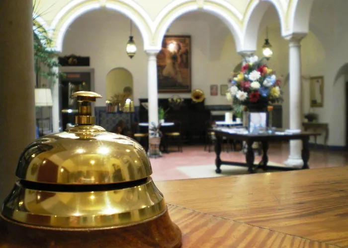 Family Hotel: Hotel Abanico Casa Palacio