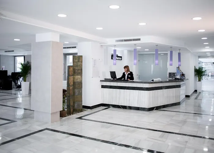 Hotel com piscina: Los Álamos
