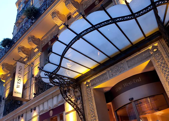 Hotel near College: Hotel West-End