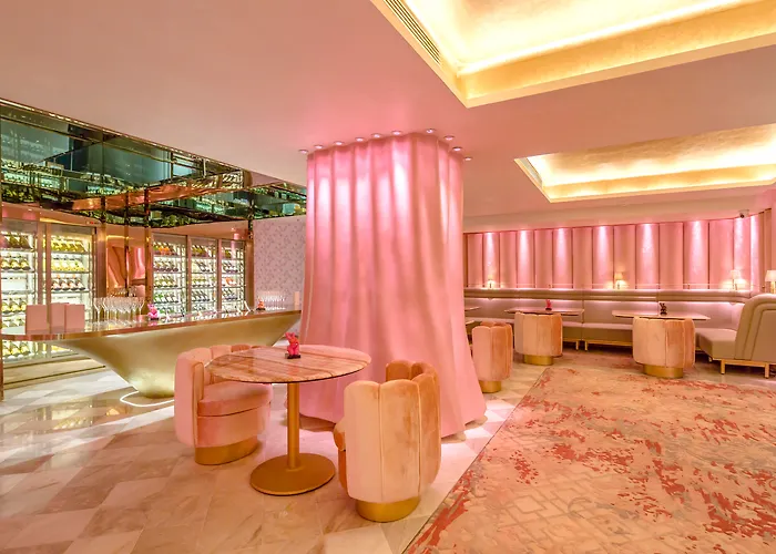 Motels Lebua At State Tower