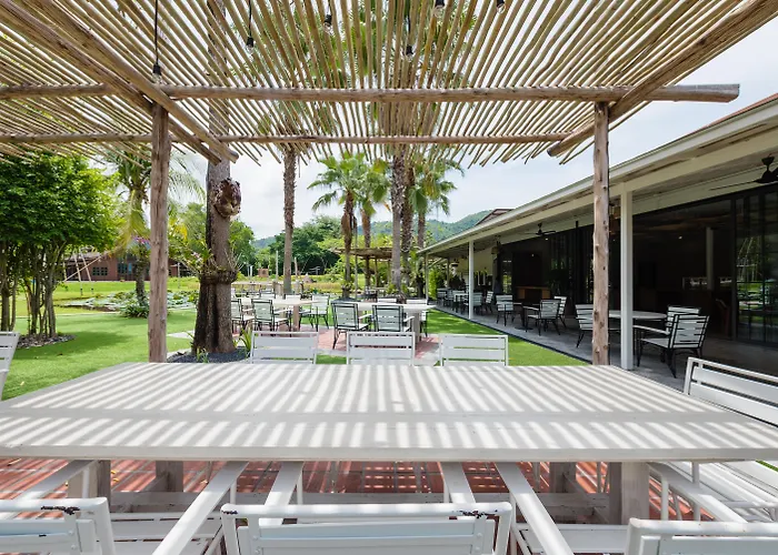 Pet Friendly hotel: Naina Resort & Spa - Sha Extra Plus