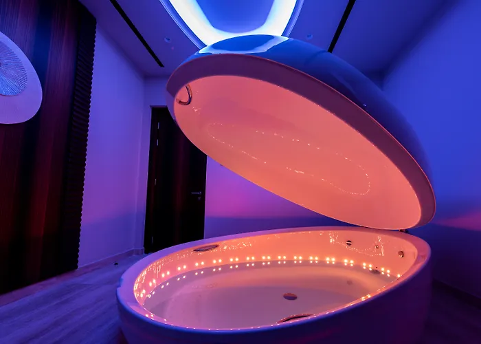 Adams Beach & Spa (Adults Only)