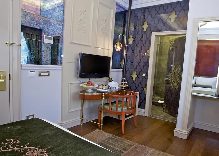 Cheap hotels Taksim Star