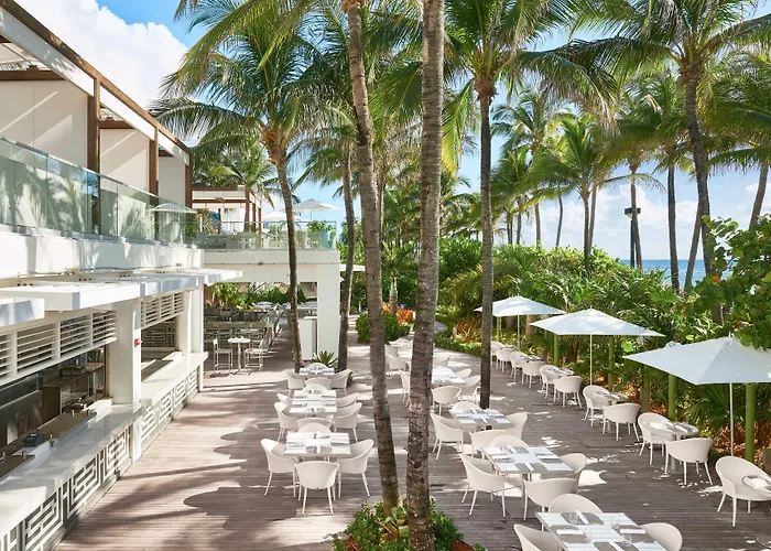 Hoteles con Jacuzzi Fontainebleau Miami Beach