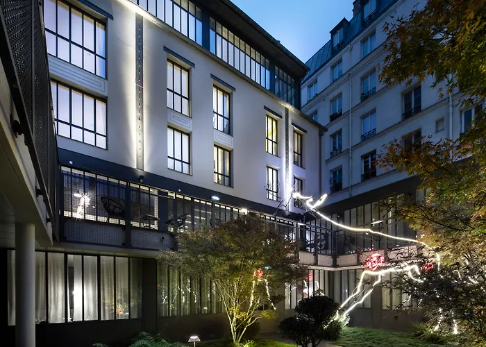 Hôtel de luxe: Hôtel Les Deux Girafes