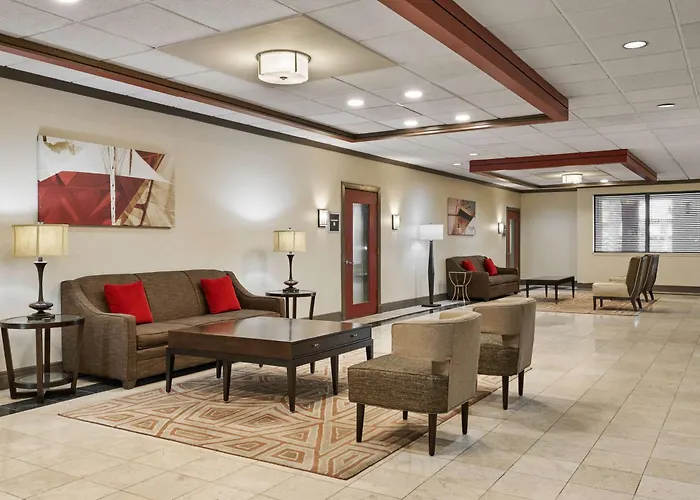 Best Western Plus Airport & Conference Center