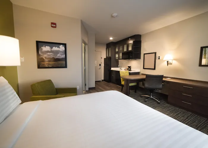 Candlewood Suites West Edmonton - Mall Area By Ihg