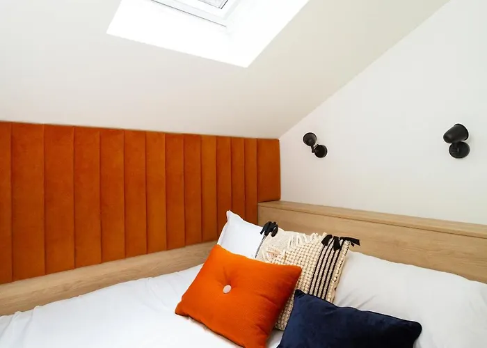 Hotel: The Snug Townhouse