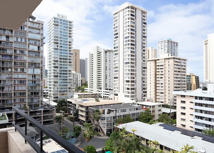 Wayfinder Waikiki - Voted Top 10 Best s In Hawaii!