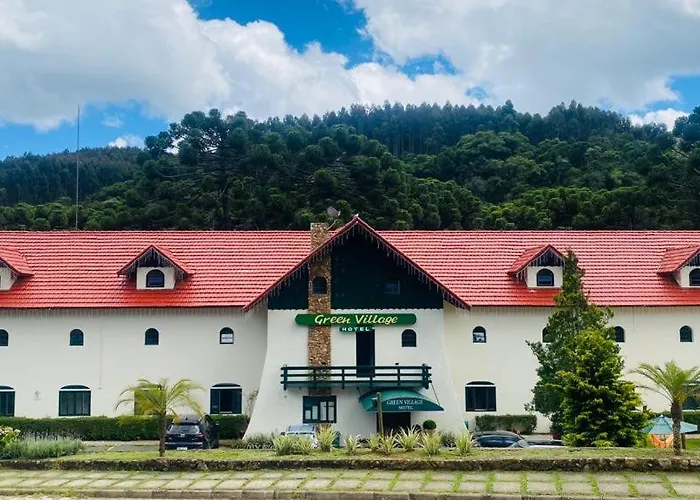 Hotel with view: Green Village Hotel