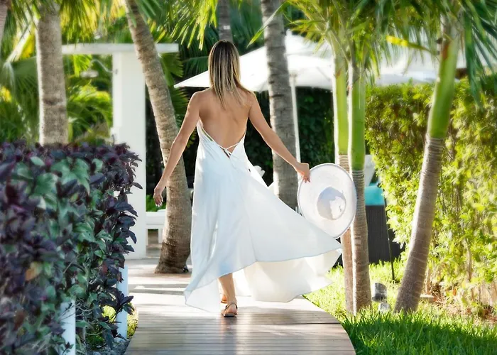 Hotel: The Oasis At Grace Bay