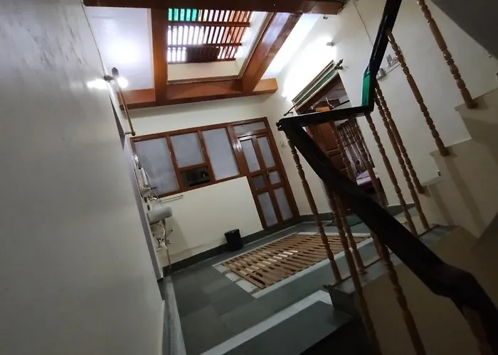 Pet Friendly hotel: Heritage Homestay@Old City Near Ganges