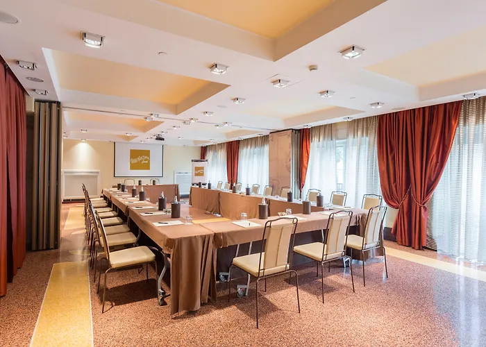 Grand Savoia , Curio Collection By Hilton