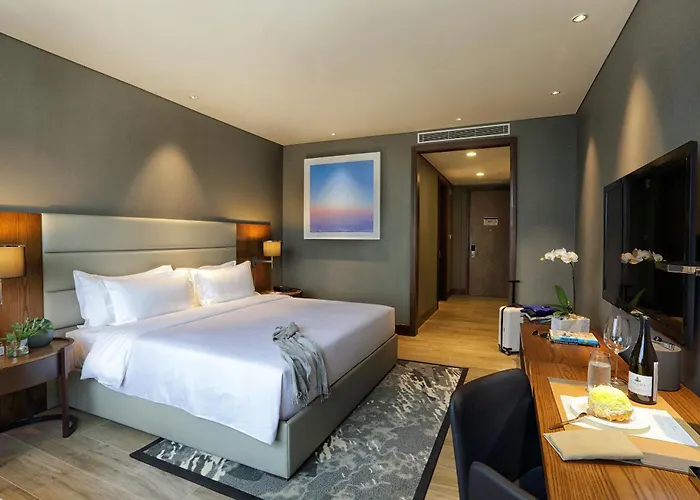 Makati Diamond Residences