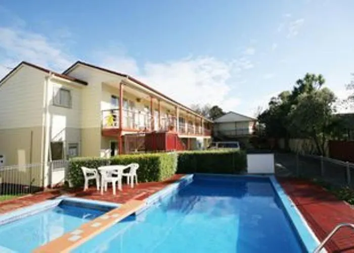 Lodging Avondale Motor Inn