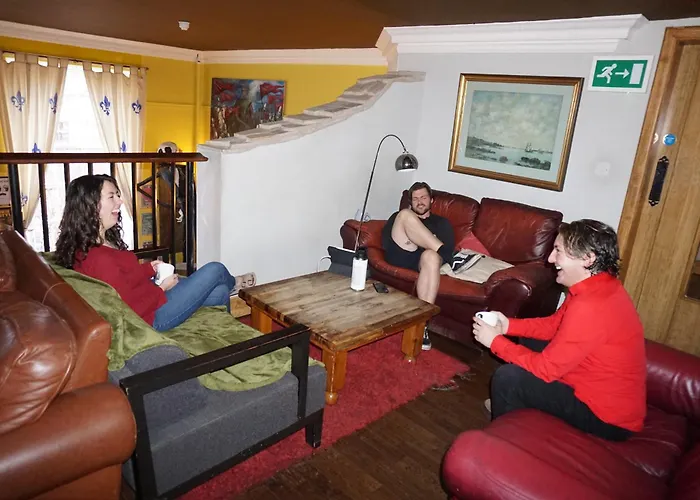 Beach hotel: Castle Rock Hostel - Adults Only