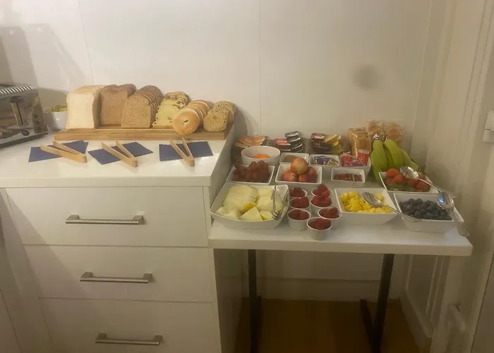 Guest house: Ashby House