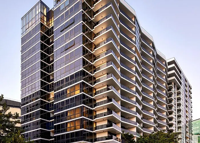 Family Hotel: Meriton Suites Canberra