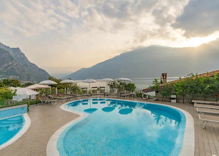 Garda Suite - Adults Only