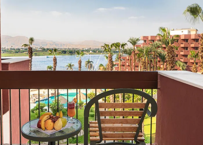 Hotel with view: Pyramisa Hotel Luxor