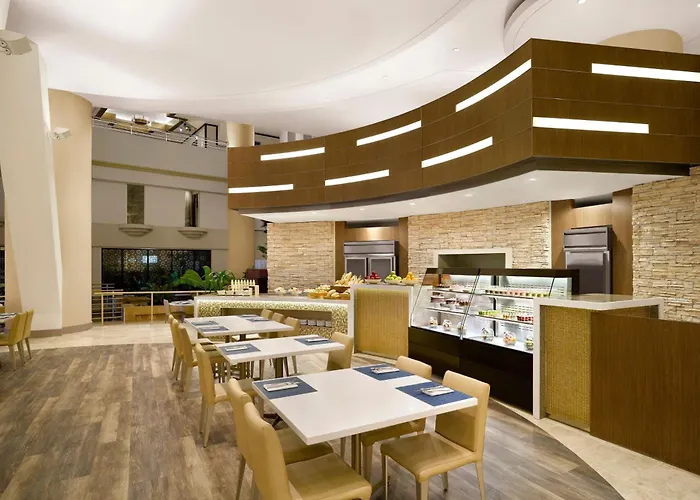 Hotel near College: The Westin Resort Guam
