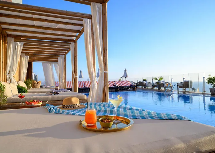 Beach Hotels Carlton Tel Aviv - Luxury On The Beach