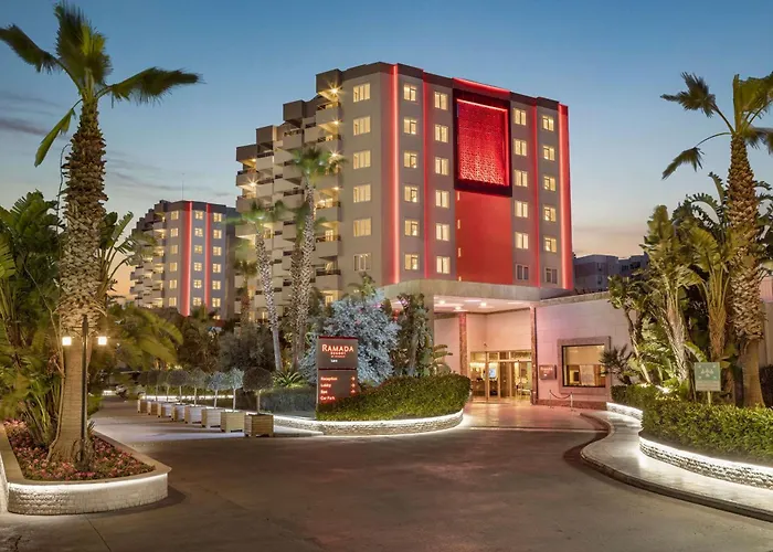 Spa Hotel: Ramada Resort By Wyndham Lara