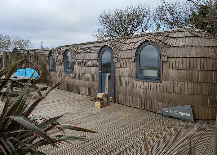: Clotted Cream -Lydcott Glamping, Cornish Sea Views