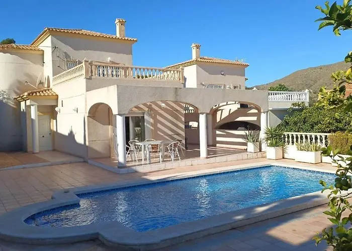 Casa Los Olivos, With A Pool