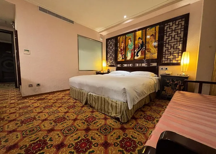 Royal Seasons Taipei ‧ Nanjing W.