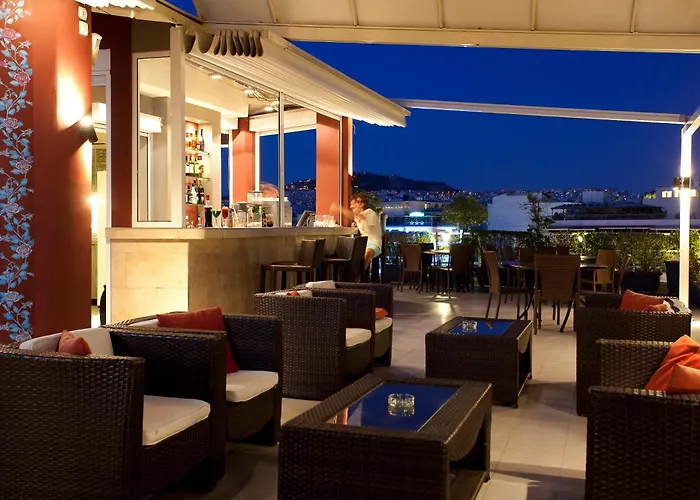 Crystal City Hotel