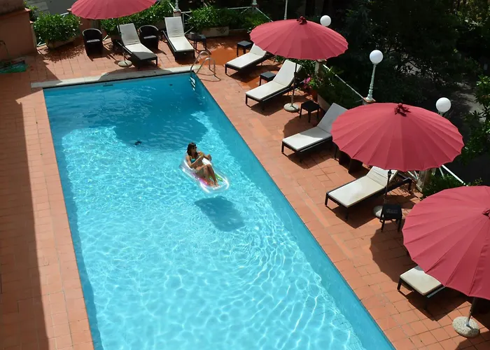 Hotel con piscina: Grand Hotel Nizza Et Suisse