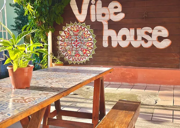 Vibe House