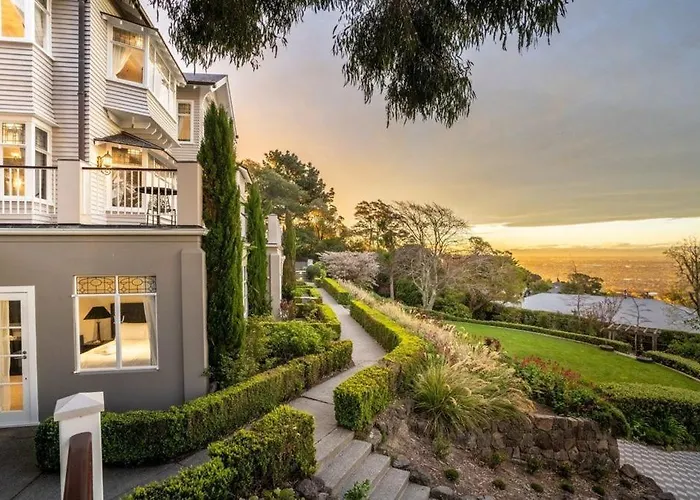 Hotel with view: Hackthorne Gardens Luxury Accommodation