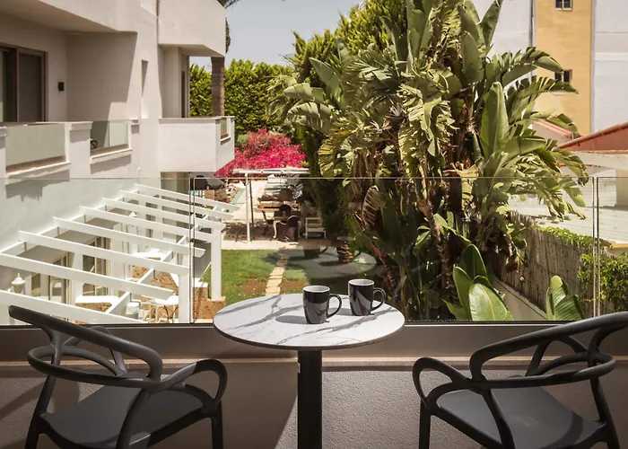 Drossia Palms And Nisos Beach Suites