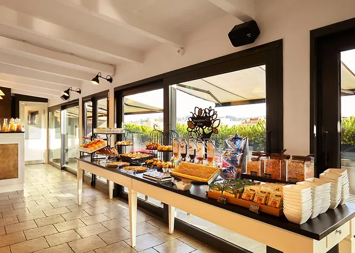 Hotel con golf: Trianon Borgo Pio Aparthotel